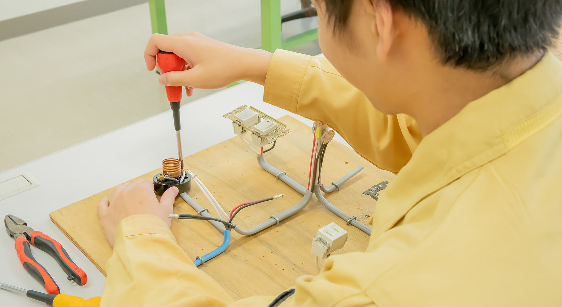 電気科