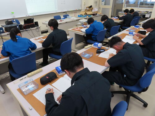 ECニュースNo.44　～1年生工業技術基礎～